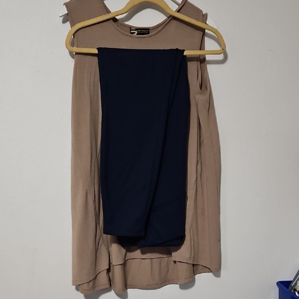 Serena Williams Tan Sleeveless Top with Navy LEGGINGS L
